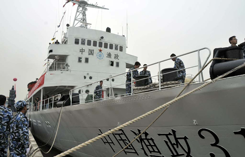 Tàu Trung Quốc lại phá cáp tàu Việt Nam